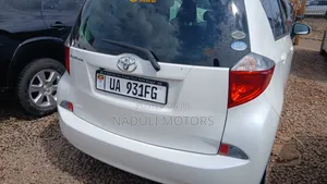 Toyota Ractis 2015 White