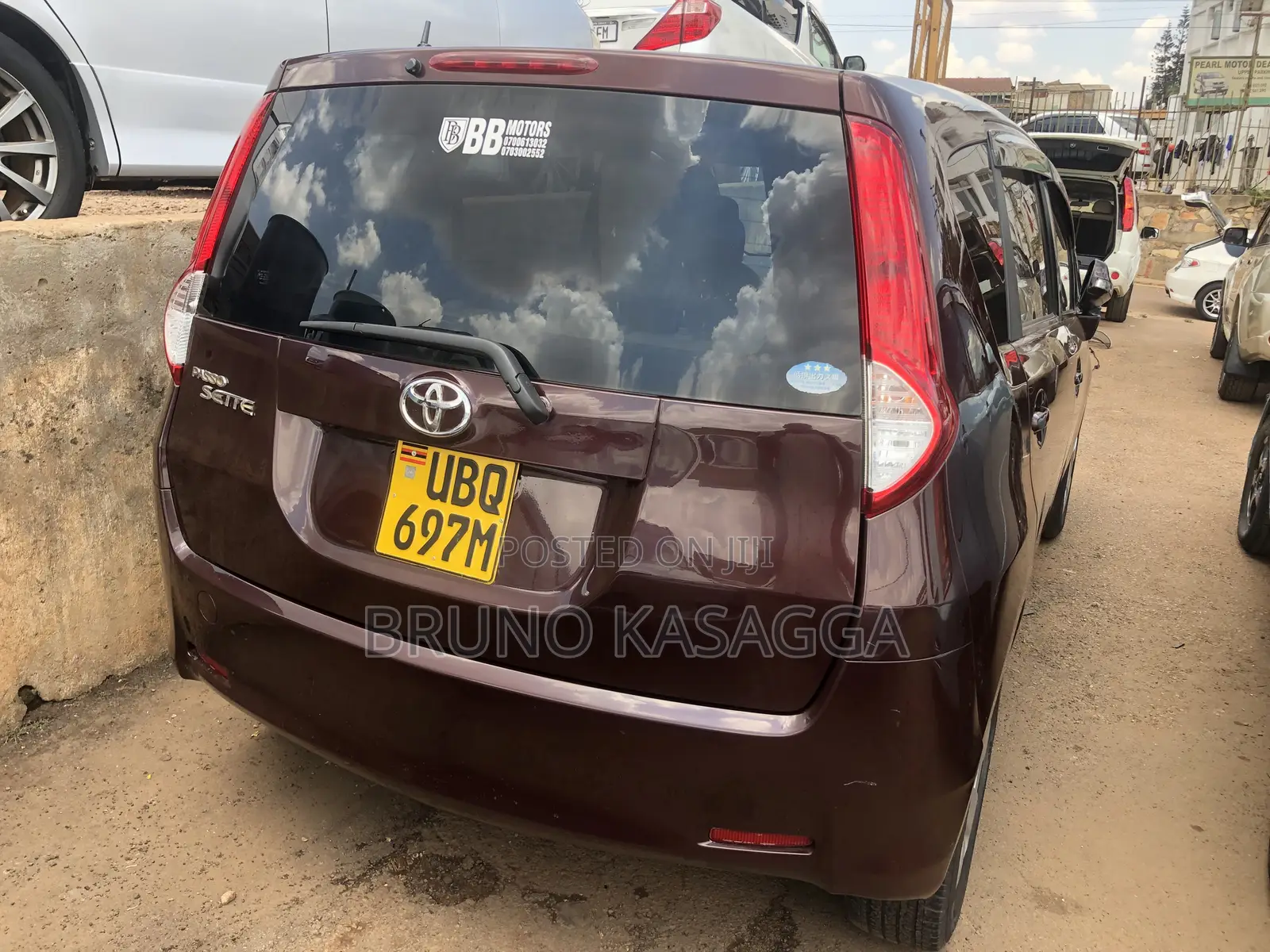 Toyota Passo Sette 2009 Burgundy