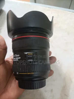 Canon EF 27-70mm F1:4