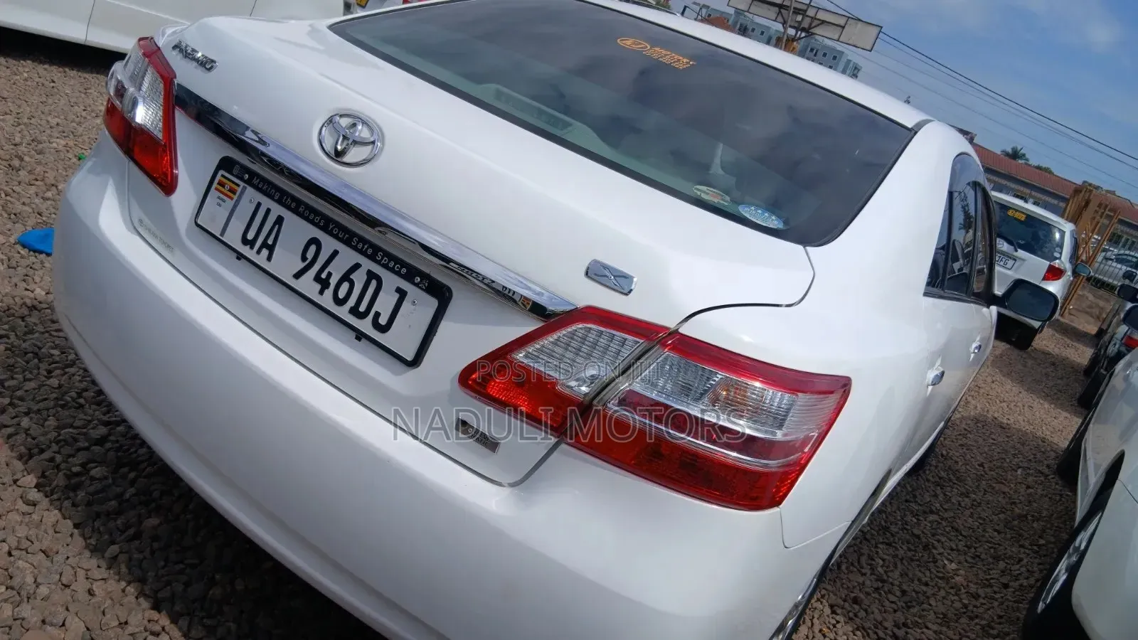 Toyota Premio 1.8 FWD 2011 White