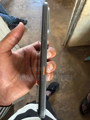 Infinix Hot 70 128 GB Gray