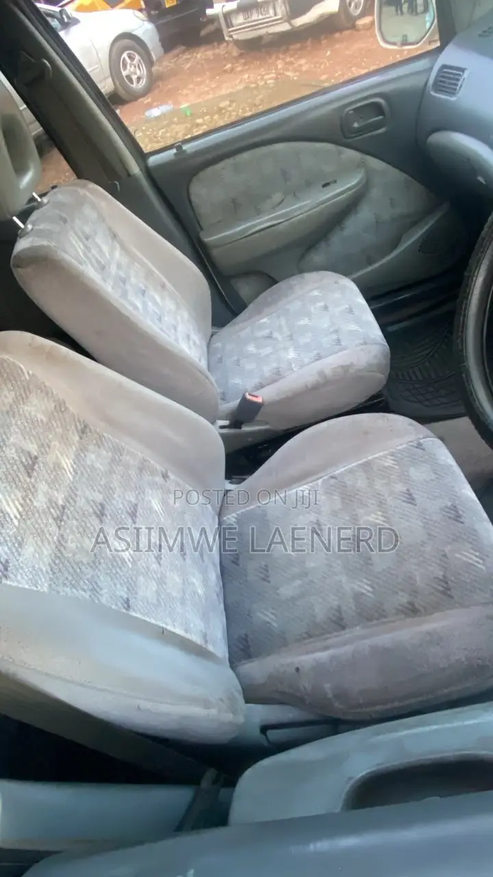 Toyota Raum 2000 White