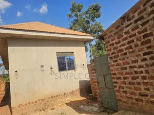4bdrm House in Own House, Jinja for sale