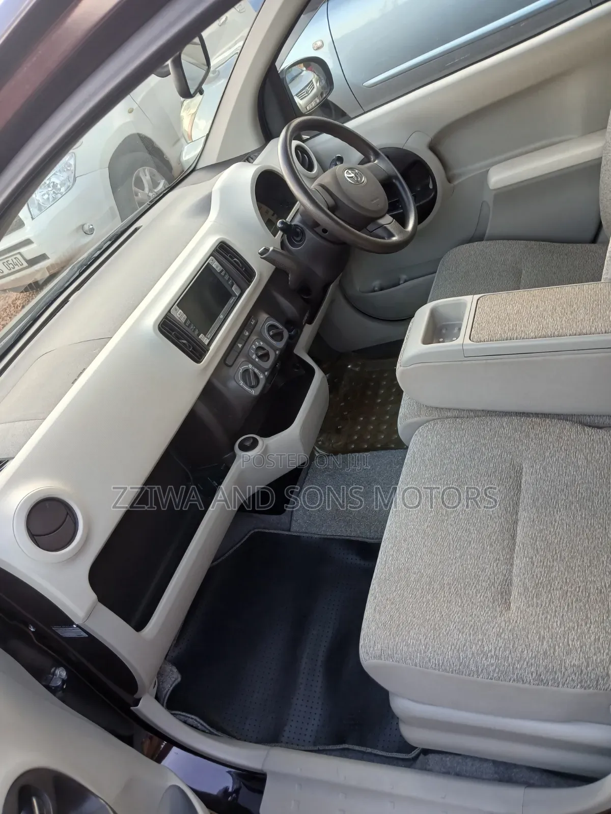 Toyota Passo 2016 Black