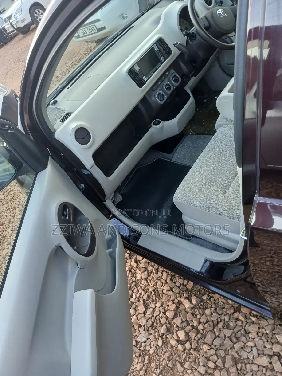 Toyota Passo 2016 Black