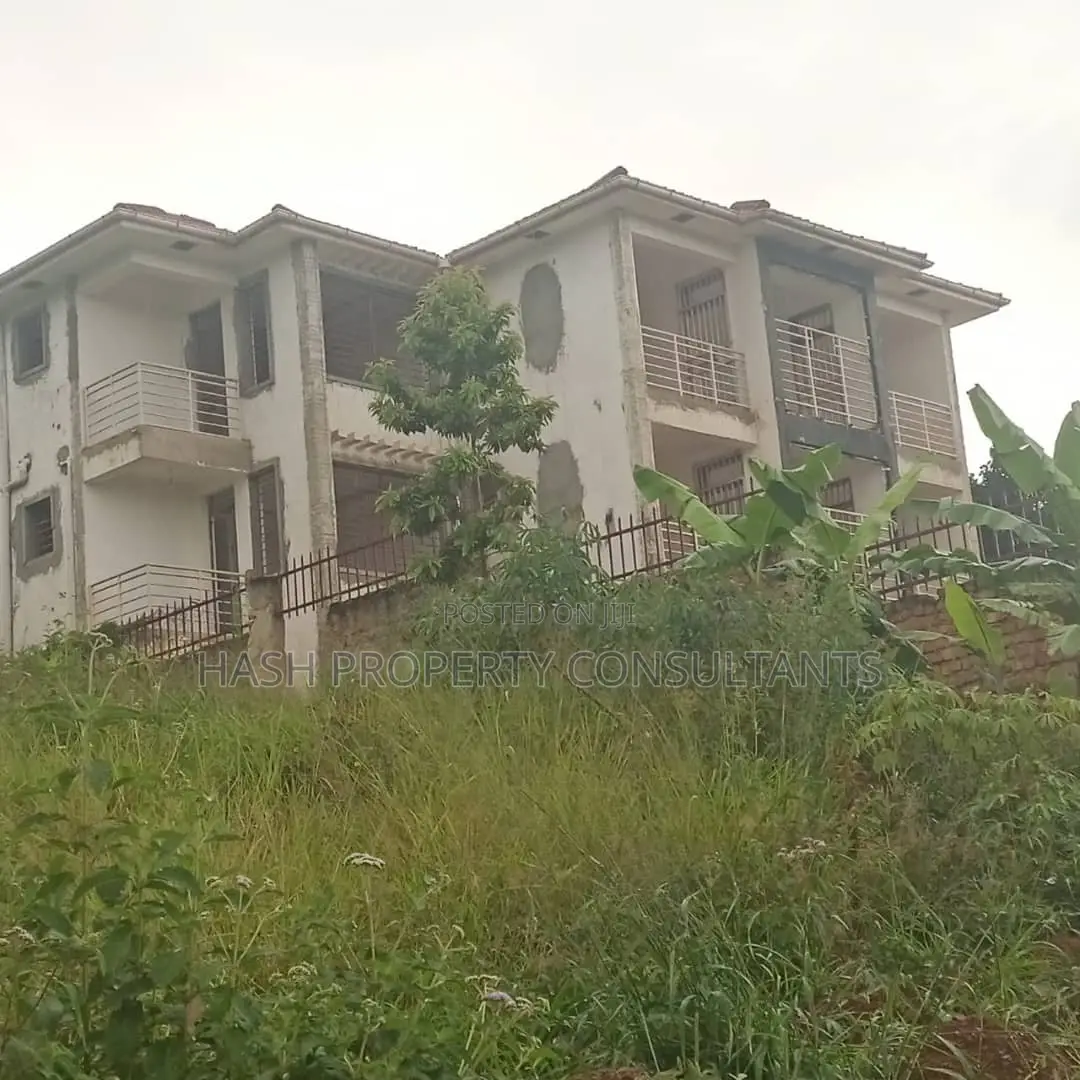 2bdrm Block of Flats in Akright City, Central Division for sale