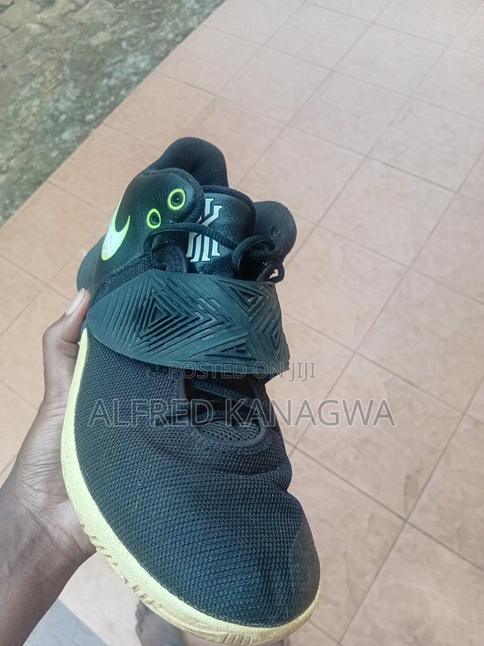 Nike Flytrap Kyrie Irving