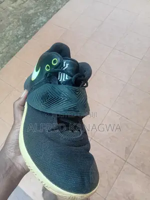 Nike Flytrap Kyrie Irving