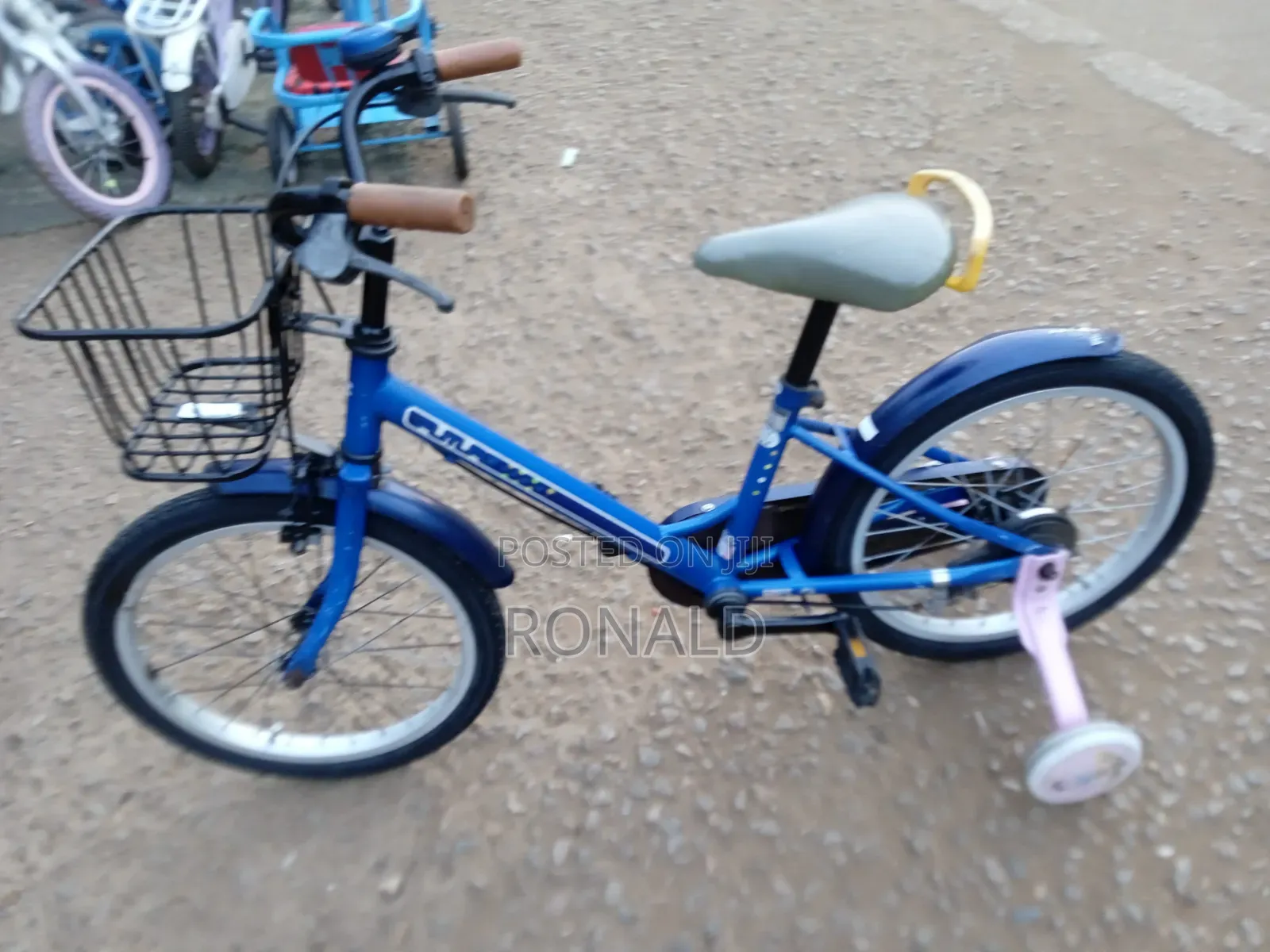 Kids Bike Size 16 ( Age 4+