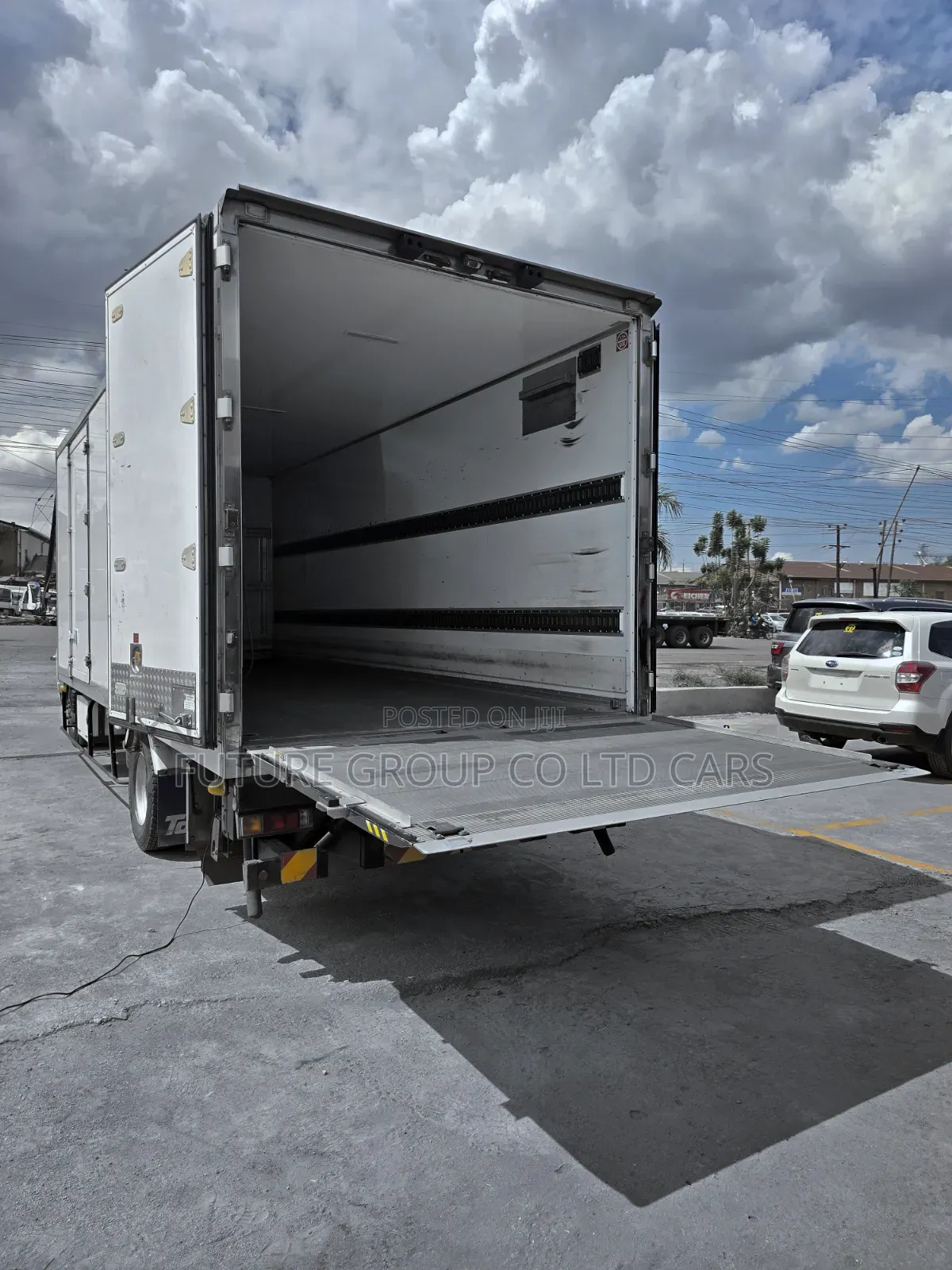 Mitsubishi Refrigerated Truck