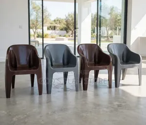 1pcs Italy Plastic Chairs Plastic Chairs