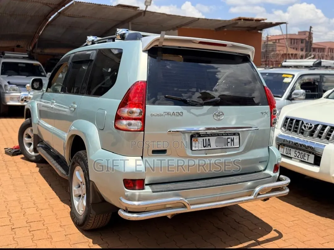 Toyota Land Cruiser Prado 2007 Silver