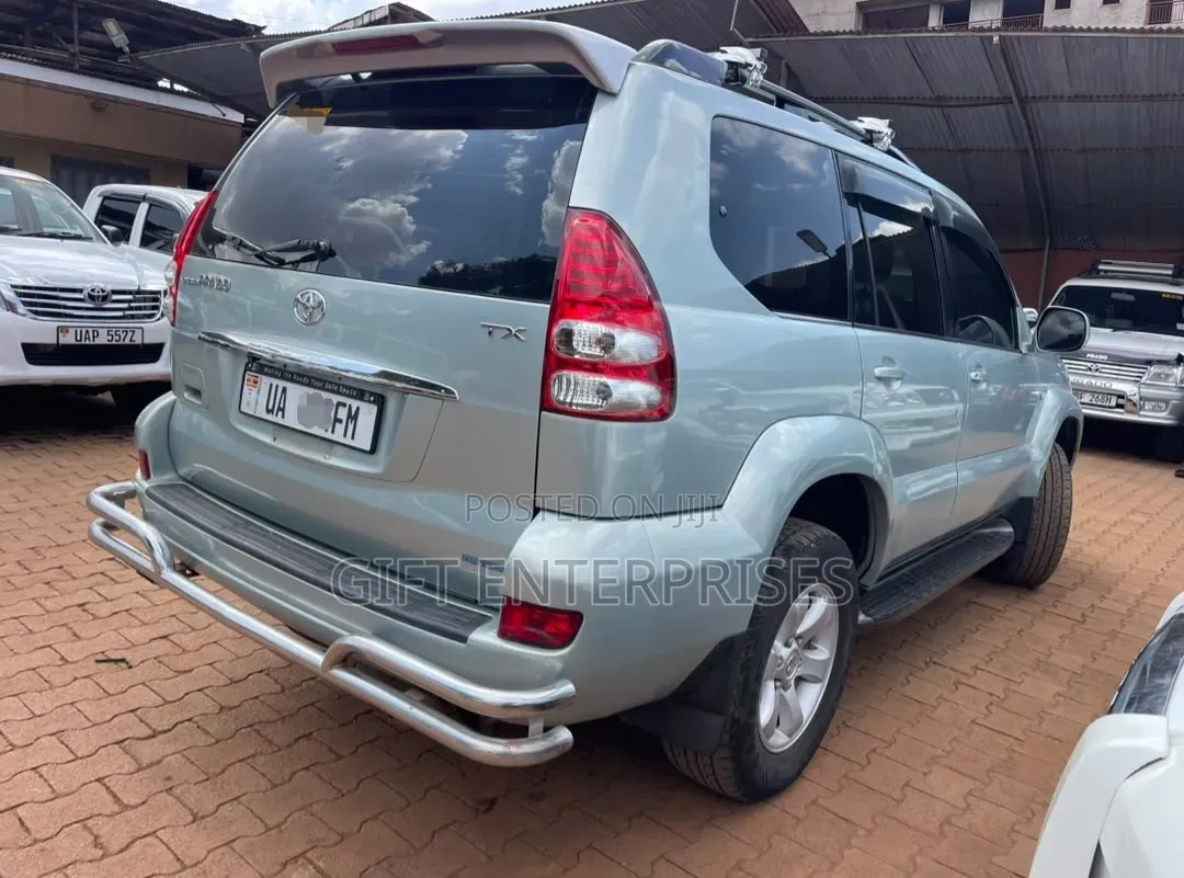 Toyota Land Cruiser Prado 2007 Silver