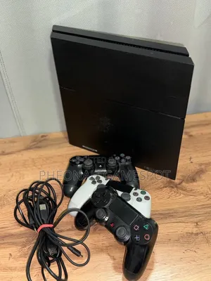 PS4 Standard Console: Bro Buys This, Friends Forget Their Homes  