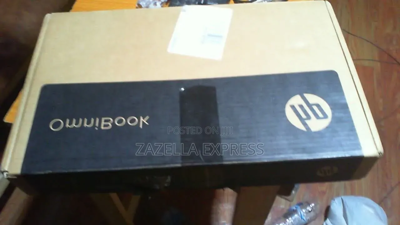 New Laptop HP OmniBook 3 8GB Intel Core Ultra 5 SSD 512GB