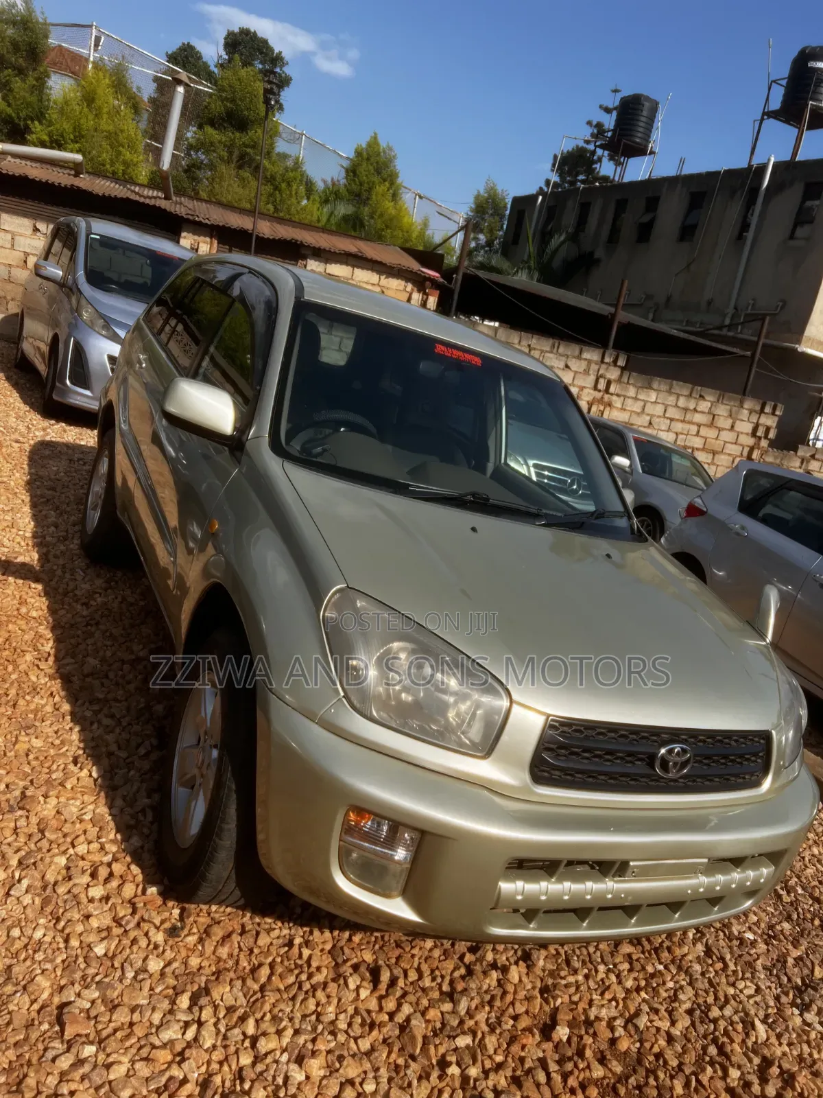 Toyota RAV4 Automatic 2000 Gold