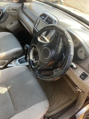Toyota RAV4 Automatic 2000 Gold