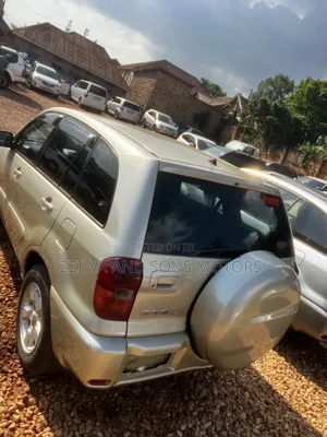 Toyota RAV4 Automatic 2000 Gold