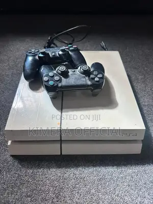 PS4 Standard Console: Your Girlfriend Starts Dating the Controller .