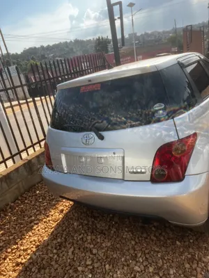 Toyota IST 2006 Silver