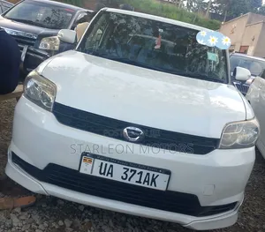 Toyota Corolla Rumion 2010 White
