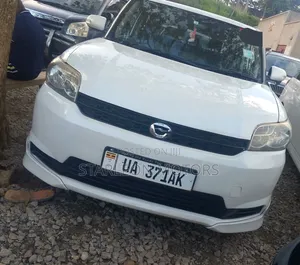 Toyota Corolla Rumion 2010 White
