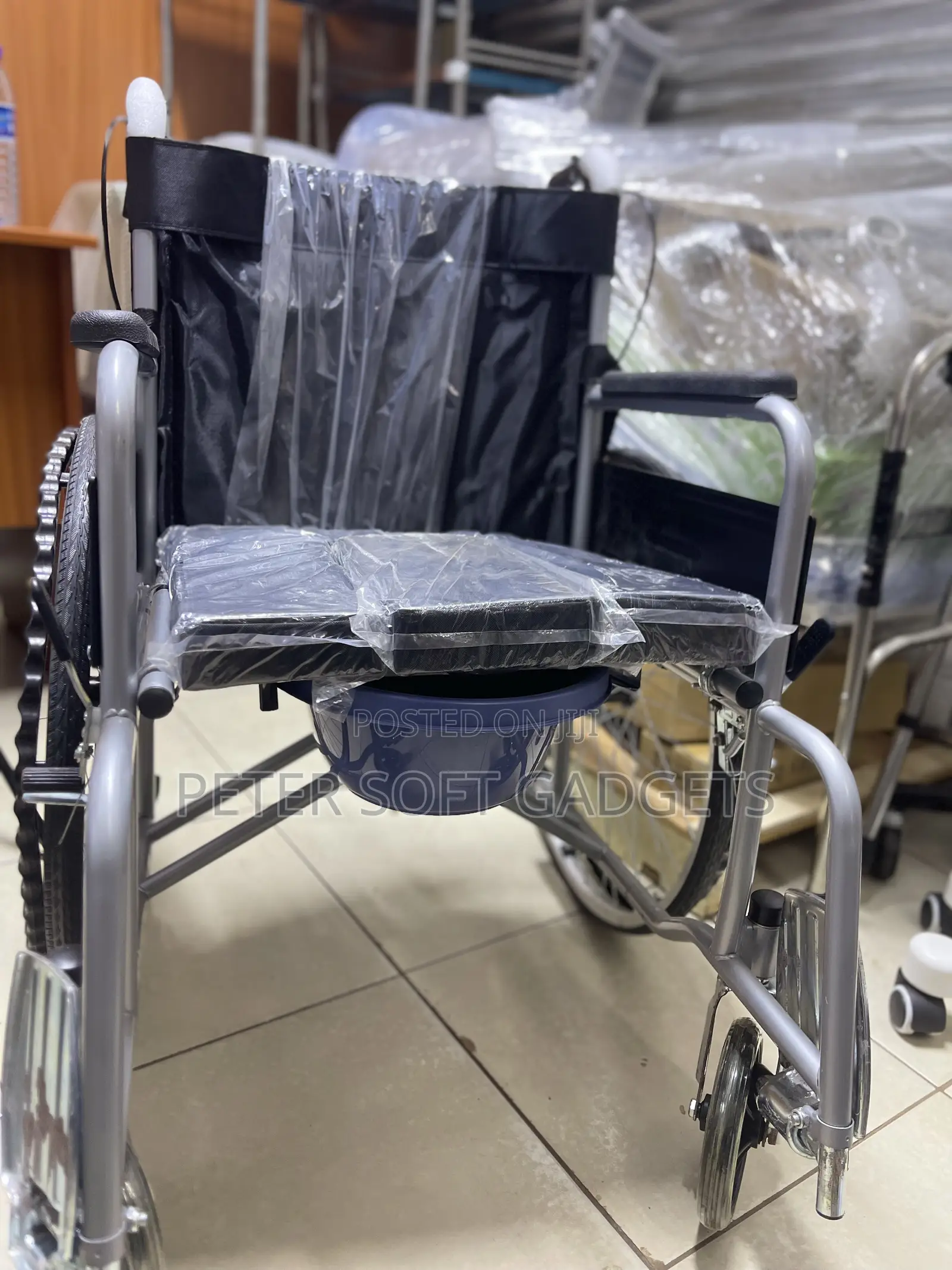 Commode Wheel Chair