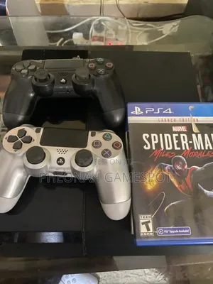 PS4 Standard Console: Your Neighbours Start Supporting Barcelona 
