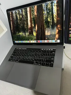 Laptop Apple MacBook Pro 2019 16GB Intel Core i7 SSD 256GB