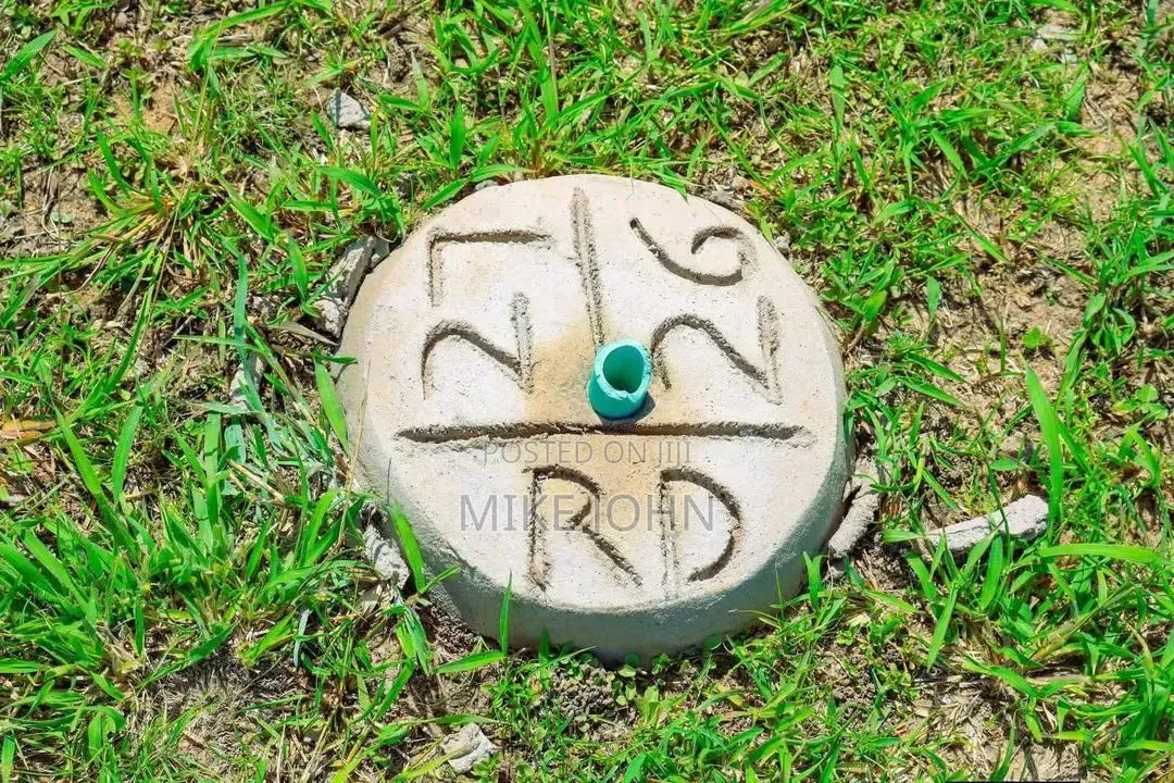 Concrete Mark-Stones / Concrete Beacon