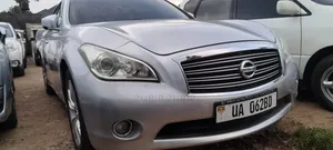 Nissan Fuga 2010 Silver