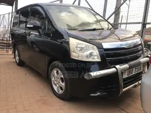 Toyota Noah 2008 Black
