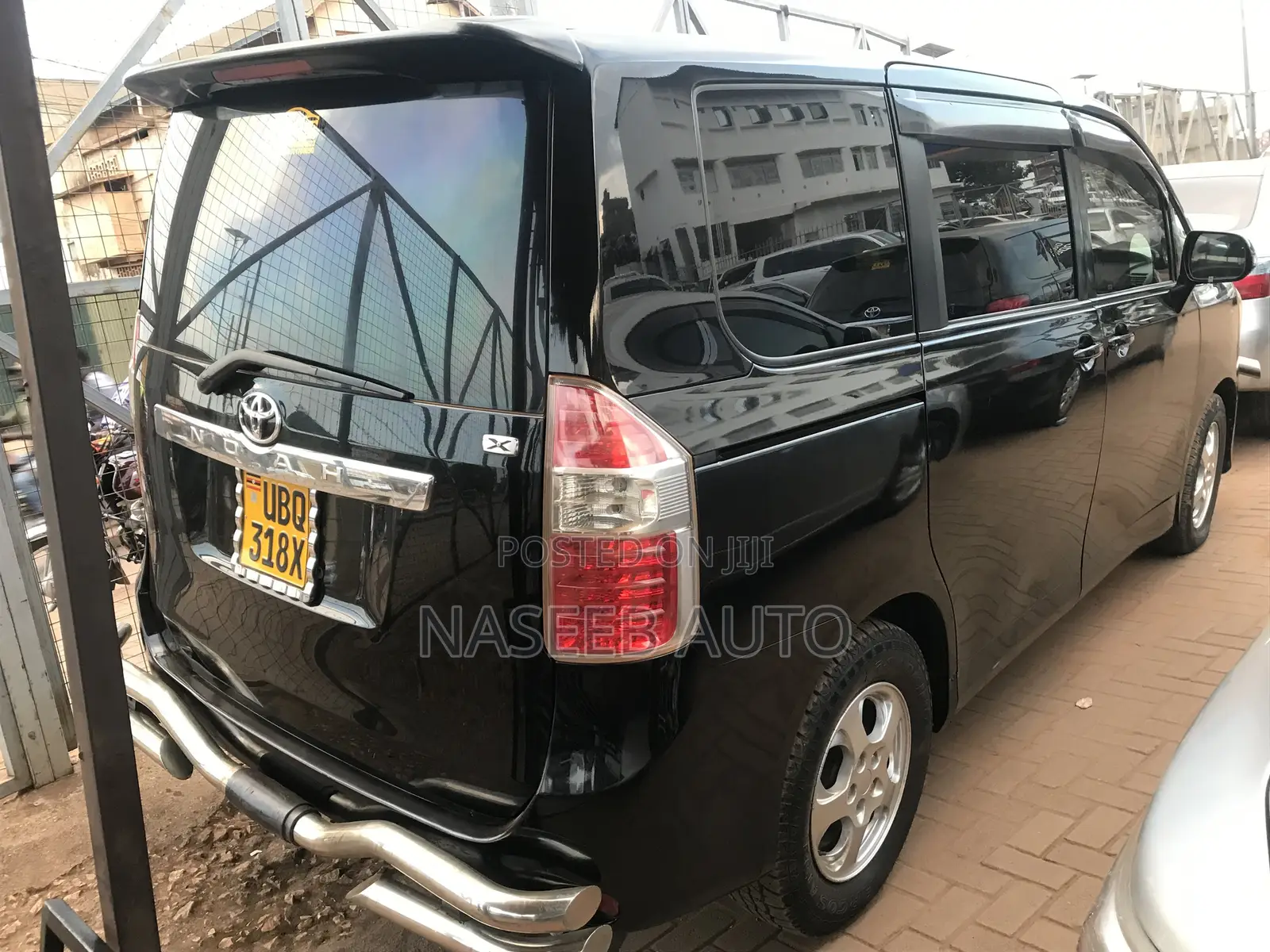 Toyota Noah 2008 Black