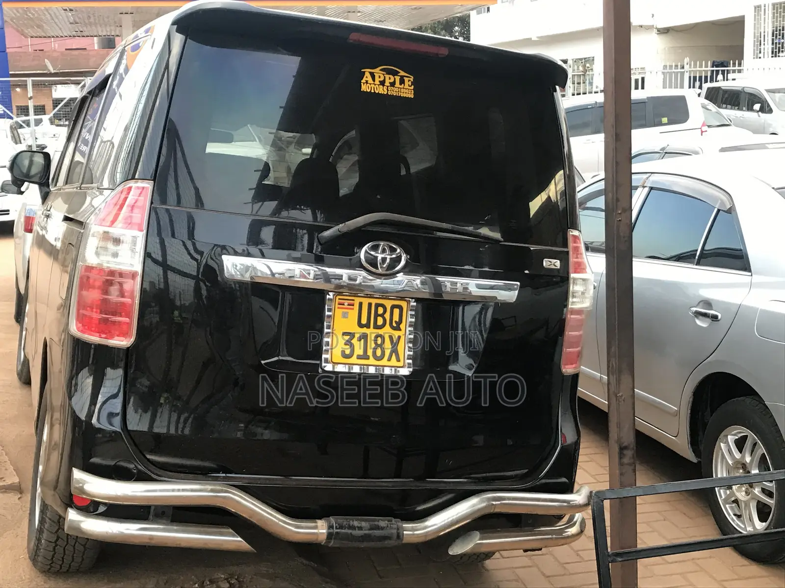 Toyota Noah 2008 Black