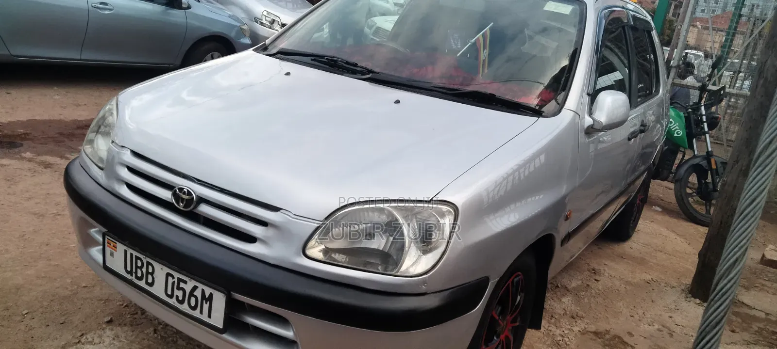 Toyota Raum 1999 Silver