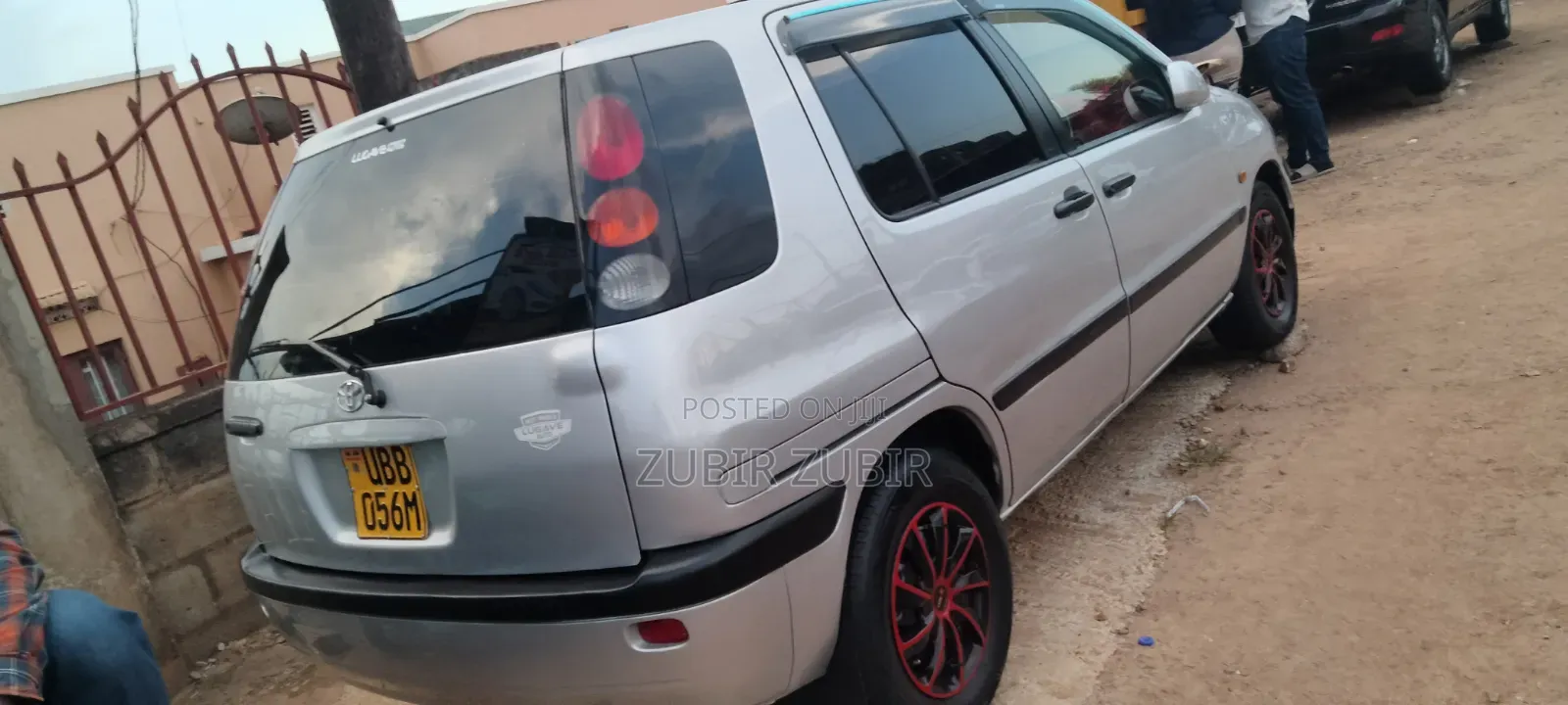 Toyota Raum 1999 Silver