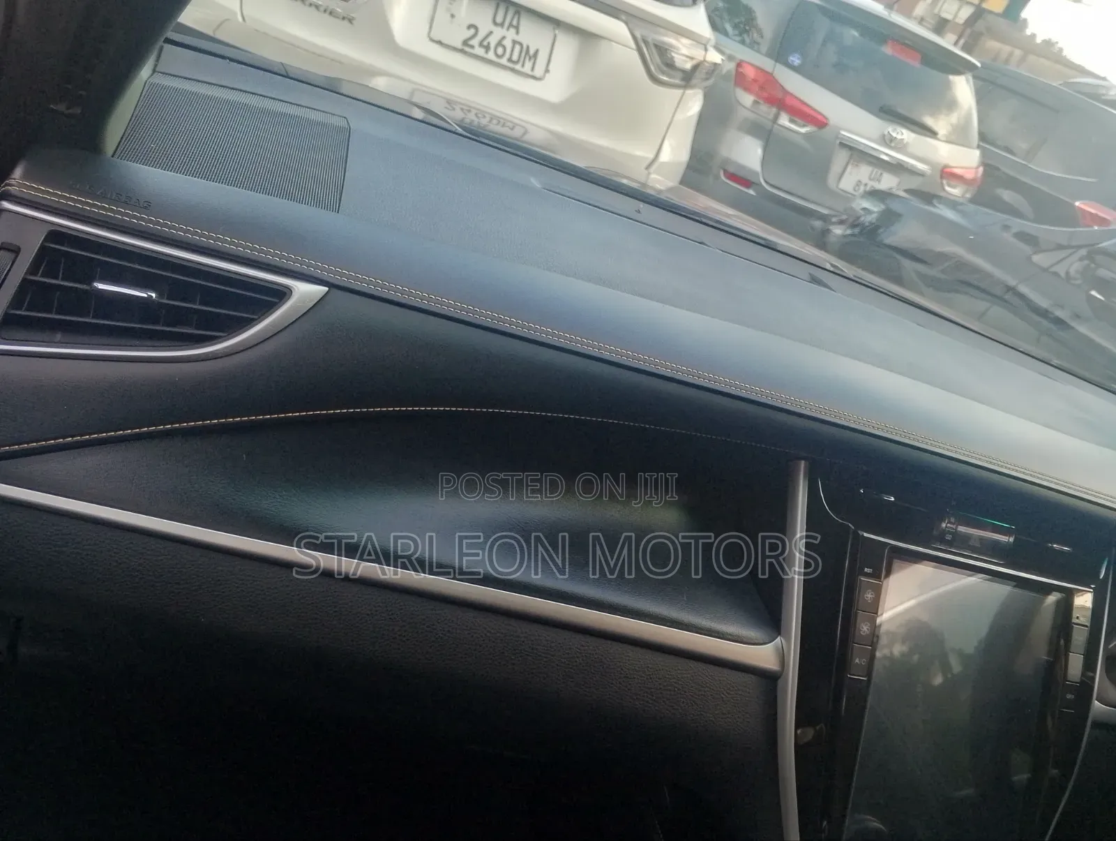 Toyota Harrier 2.0 2016 White