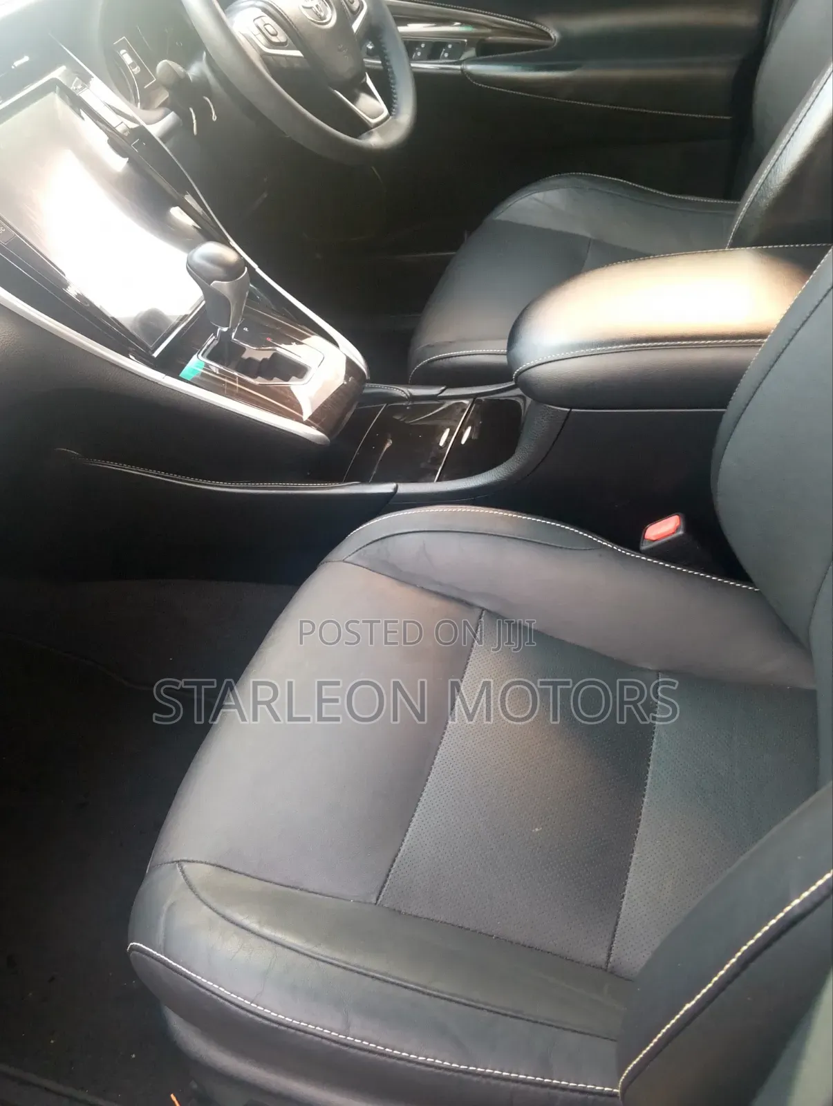 Toyota Harrier 2.0 2016 White
