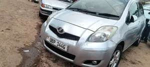 Toyota Vitz 2006 Silver