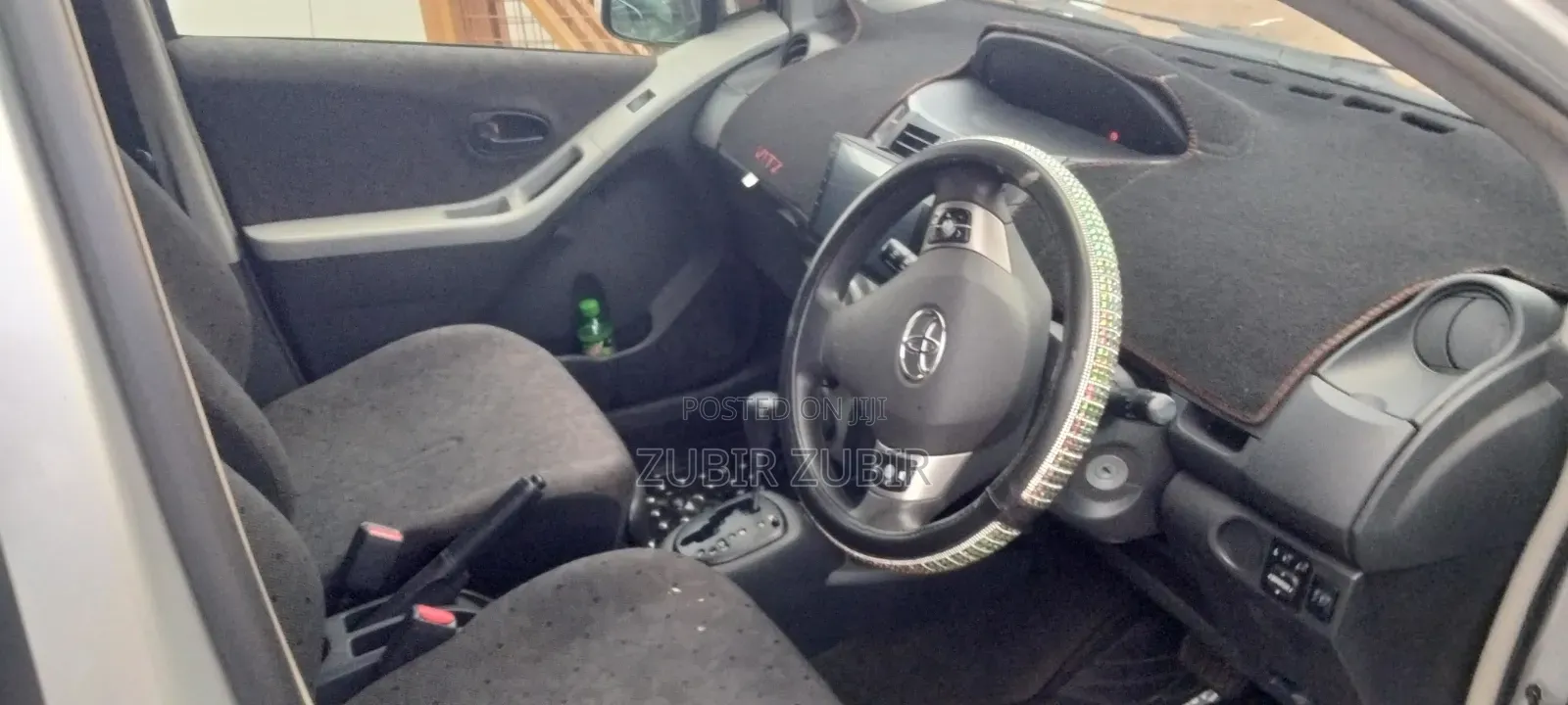 Toyota Vitz 2006 Silver