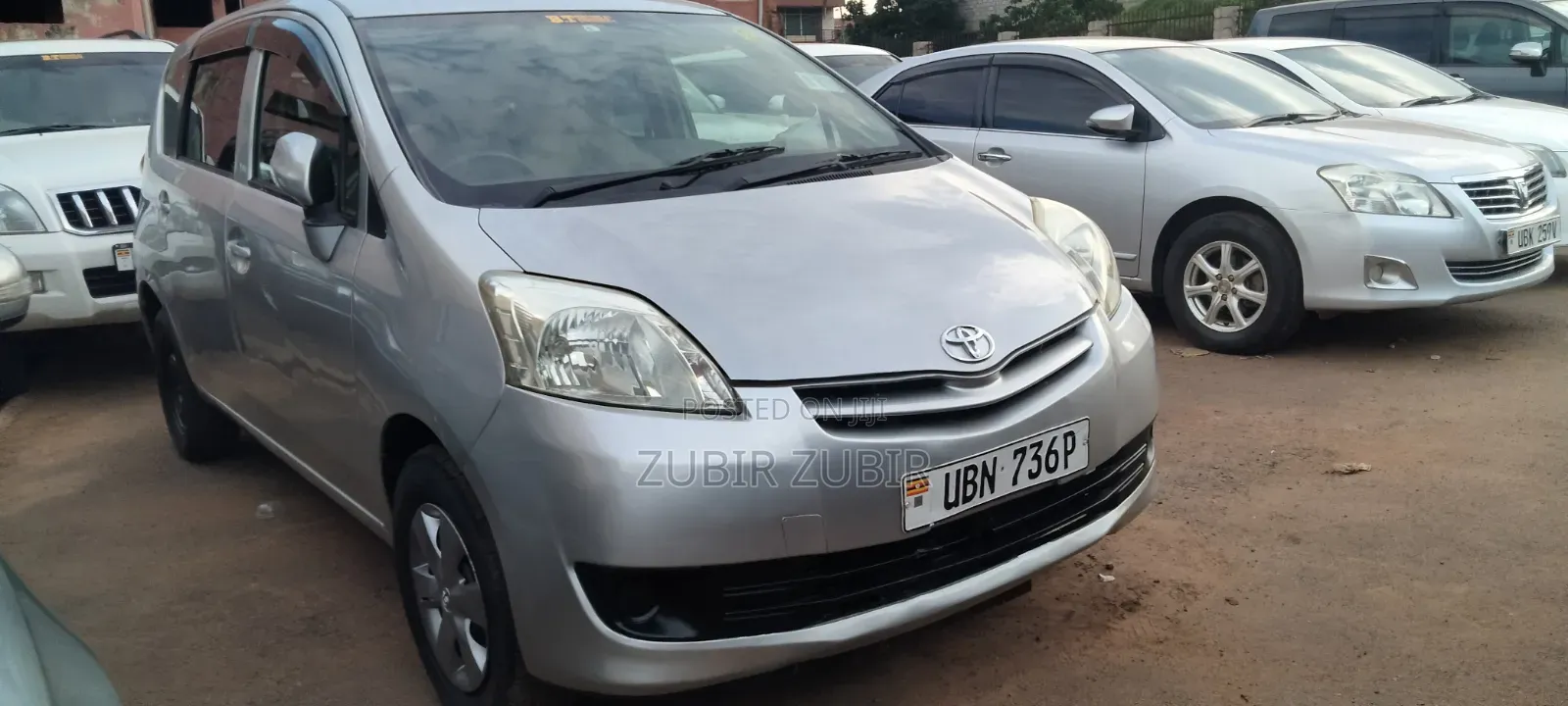 Toyota Passo Sette 2010 Silver