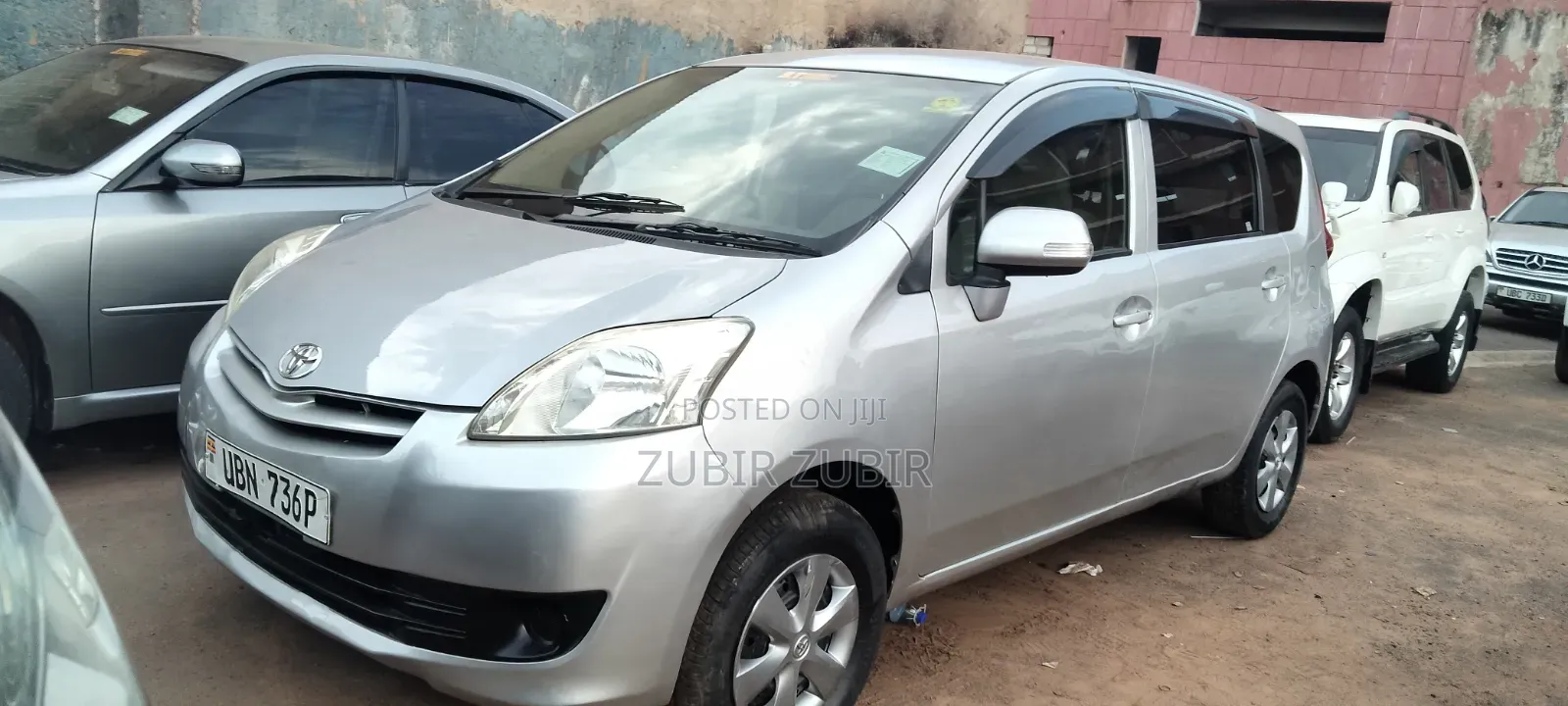 Toyota Passo Sette 2010 Silver