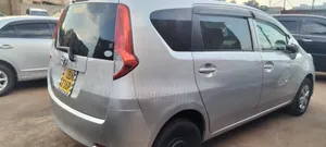 Toyota Passo Sette 2010 Silver