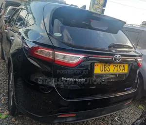 Toyota Harrier 2.0 2016 Black