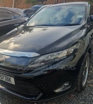 Toyota Harrier 2.0 2016 Black