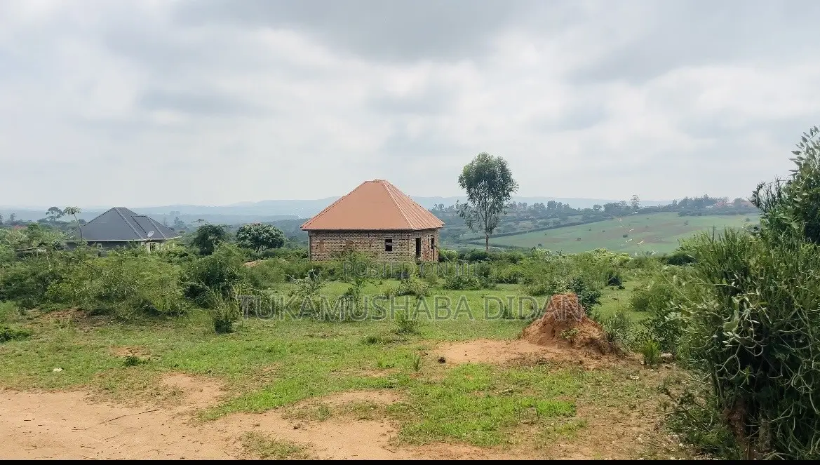 Titled Plot for Sale in Kanyaryeru After Biharwe Mbarara