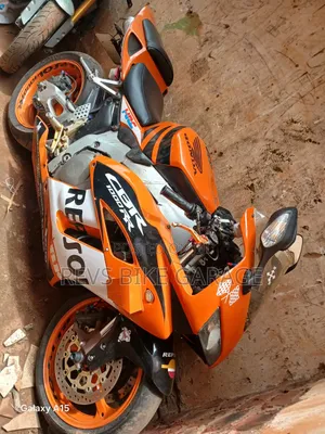 Honda CBR 2007 Orange