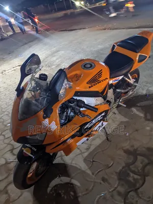 Honda CBR 2007 Orange