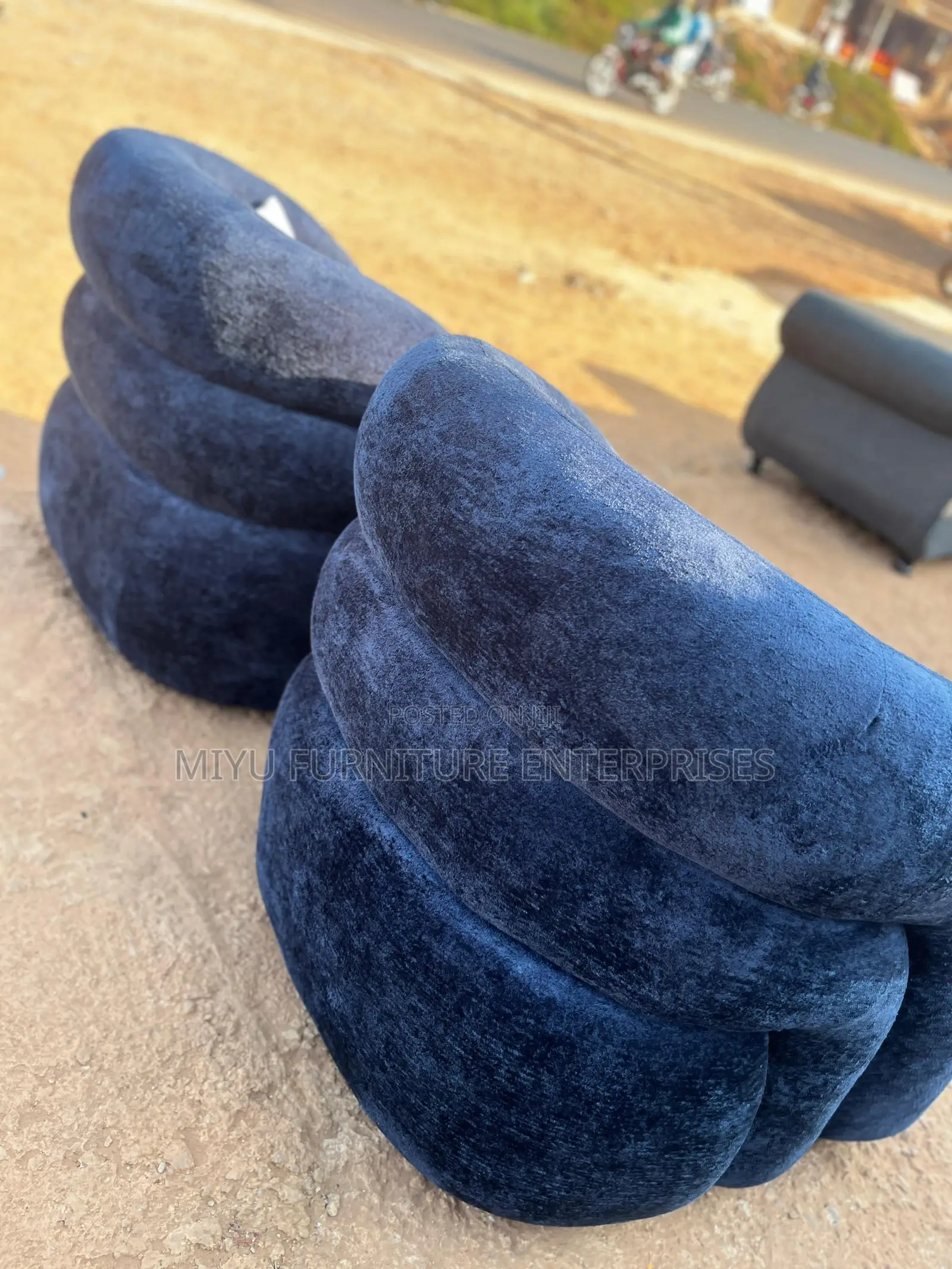 Single Curved Sofa
