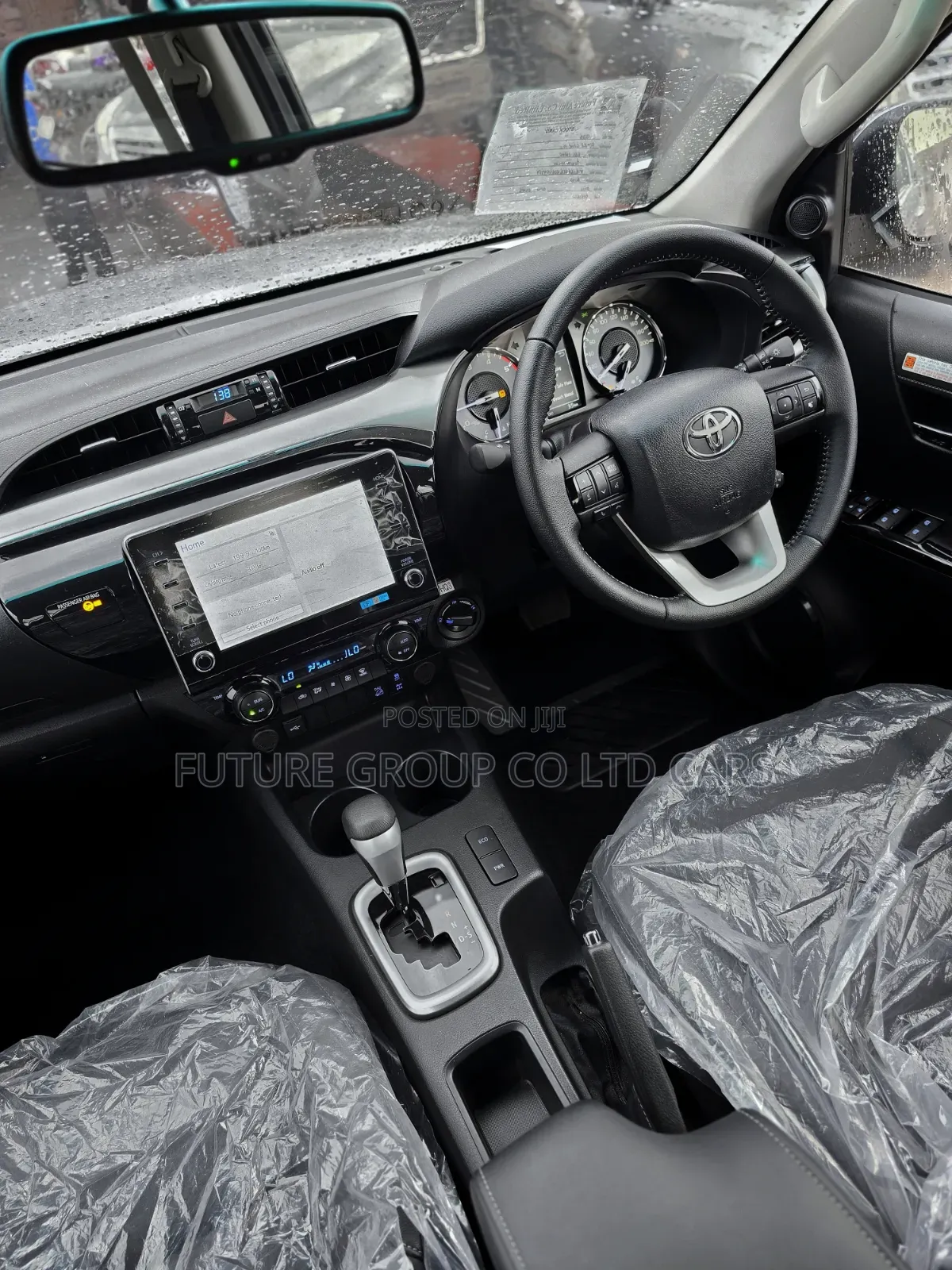 New Toyota Hilux 2024 Silver